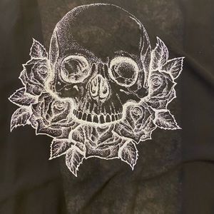 Torrid Skull and Flower Duster